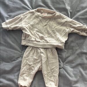 Cat & Jack Cream Matching Pajama Set Cozy Comfort